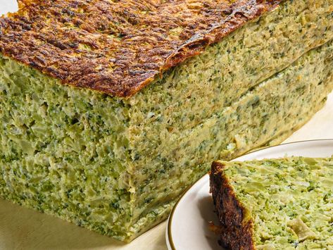 Broccoli Kugel, Kugel Recipes, Interesting Recipes, Jewish Recipes, Broccoli Recipes, Passover, Gluten Free Vegetarian, Broccoli, Main Dishes