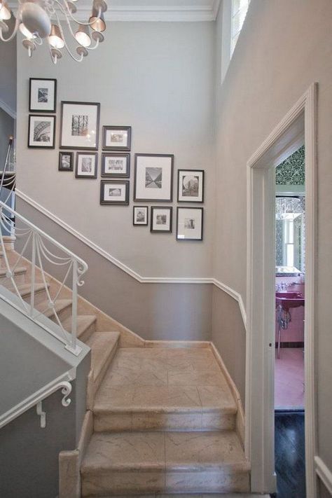 two paint colors in the stairwell. Stairway Gallery, Stairway Gallery Wall, Stair Walls, Staircase Wall Decor, Picture Arrangements, Stair Gallery, Stair Wall, Staircase Wall, Hal Decor