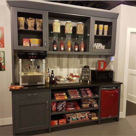 Office Snack Bars & Kitchens To Drool Over - OFC.tv Movie Game Room, Basement Theatre, Basement Theater, Movie Theater Room, Theater Room Ideas, Sala Cinema, Movie Room Ideas, Media Room Ideas, Movie Theater Rooms