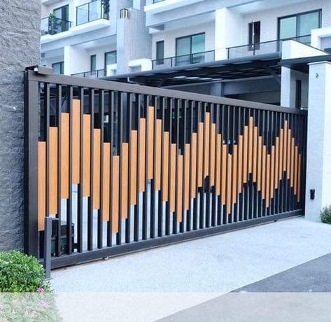 Modern Front Gate Design, Main Gate Ideas, Compound Wall Gate Design, Reling Design, Latest Main Gate Designs, Modern Main Gate Designs, Home Gate Design, Gate Wall Design, Gate Designs Modern