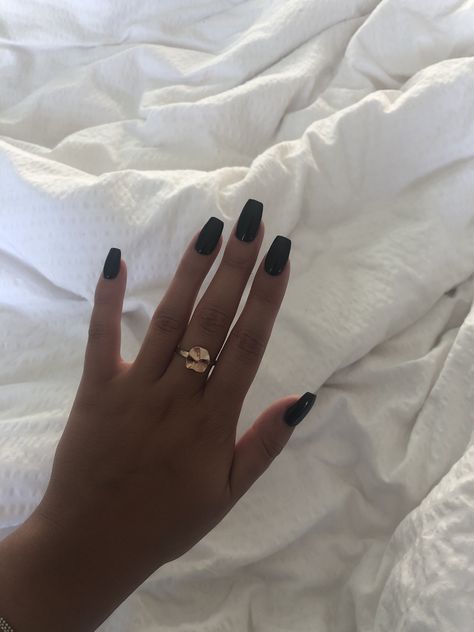 Black Sns Nails, Sns Nails, Nail Tattoo, Nail Design, Nail Inspo, Sapphire Ring, Nail Designs, Sapphire, Nails