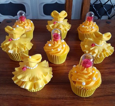 Beauty And The Beast Cupcakes Ideas, Beauty And The Beast Food Ideas Kids, Belle Cupcakes, Belle Birthday Cake, Beauty And The Beast Cupcakes, Beauty And The Beast Cake Birthdays, Bridal Brunch Food, Beauty And The Beast Quince, Beauty And The Beast Wedding Theme