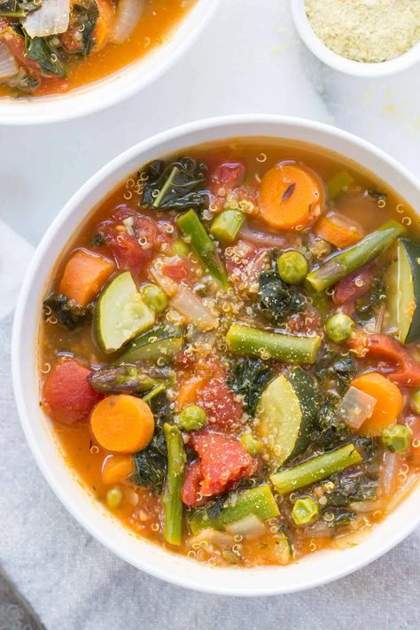 Spring Vegetable Quinoa Minestrone - Simply Quinoa Rich Soup Recipes, Soup With Protein, Vegetable Quinoa, Simply Quinoa, Quinoa Healthy, Vegan Soup Recipes, Vegan Soups, Spring Vegetables, Vegetarian Soup