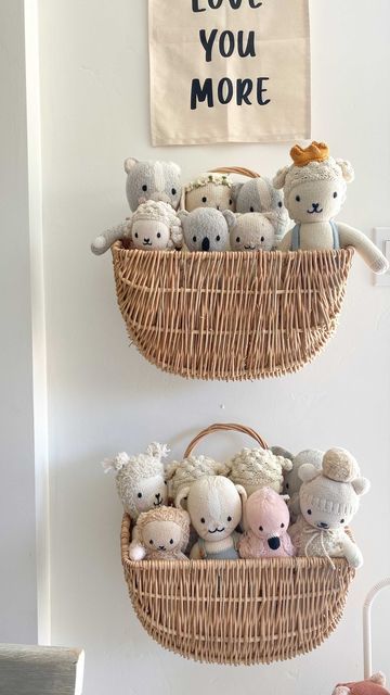 Hanging Wall Baskets Storage Toys, Soft Toy Storage Ideas, Toy Storage Ideas For Living Room, Baskets On Wall For Storage, Nursery Styling, Small Space Baby, Toy Storage Nursery, Quiet House, Wall Basket Storage