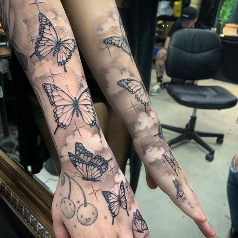 Cloud Tattoo Sleeve, Portrait Tattoo Sleeve, Pretty Hand Tattoos, Wicked Tattoos, Cloud Tattoo, Red Ink Tattoos, Pretty Tattoos For Women, Wrist Tattoos For Women, Stylist Tattoos