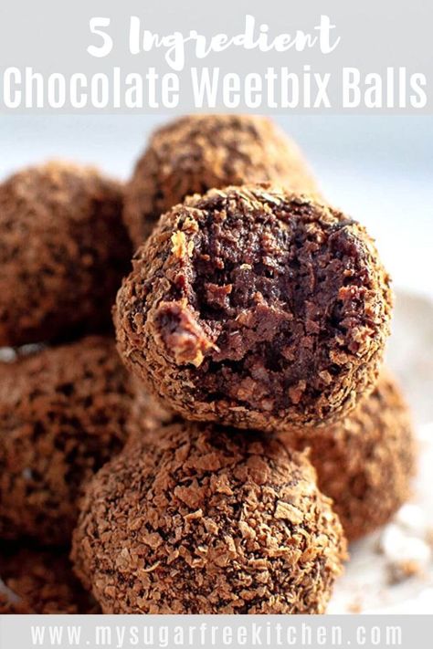 Simple and easy 5 ingredient Chocolate Weetbix Balls.  Date sweetened using natural ingredients. Kid friendly. Freezer friendly or keep in the fridge for 10 days. Weetabix Recipes, Peanut Butter Substitute, Energy Ball Recipe, Healthy Bars, Bliss Balls, Peanut Butter Balls, Chocolate Protein Powder, Protein Ball, Lost 100 Pounds