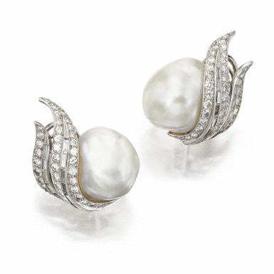 jewellery ||| sotheby's n08601lot3v9z5en Jewlery Earrings, Fine Pearl Jewelry, Flower Earrings Gold, Pearl And Diamond Necklace, Pearl And Diamond Ring, Baroque Pearl Earrings, Earring Stud, Diamond Brooch, Pearl Earring