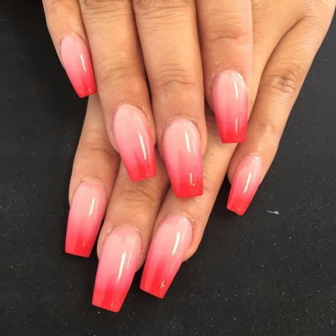 Red Ombre Acrylic Nails Short, Red Ombre French Tip Nails, Babycolor Nails, Ombre Coffin Nails, Ombre Coffin, Unghie Sfumate, Nails Ombre, Nails Matte, Ombre Acrylic Nails