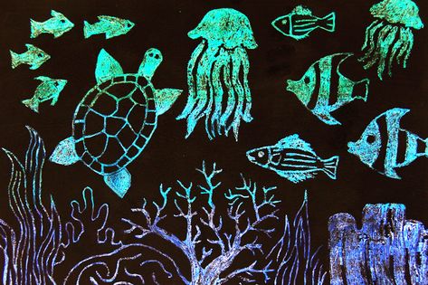 Book Drawing Ideas, Scratch Paper Art, Ocean Theme Crafts, Etching Ideas, Scratch Book, Fun Craft Ideas, Scratchboard Art, Scratch Paper, Scratch Art