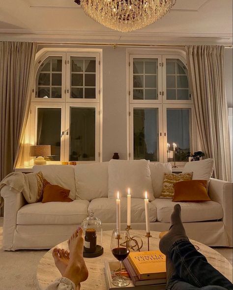 November Cozy Aesthetic, November Vibes, European Homes, Dekorasi Kamar Tidur, Apartment Aesthetic, Dream Apartment, Dream House Interior, House Room, Apartment Inspiration