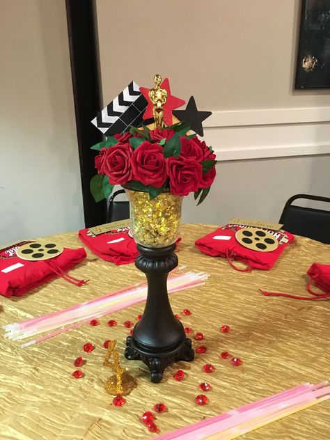 Red Carpet Theme Centerpieces, Hollywood Prom Centerpieces, Movie Premiere Sweet 16, Red Carpet Table Centerpieces, Homecoming Centerpiece Ideas, Red Carpet Centerpiece Ideas, Red Carpet Party Centerpieces, Red Carpet Centerpieces, Hollywood Party Centerpieces