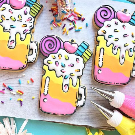 Baking Trends 2023, Up Cookies Decorated, Cartoon Cookies Decorated, Candy Theme Cookies Decorated, Pop Art Cookies Royal Icing, Bluey Cartoon Decorated Cookies, Comic Cookies, Comic Cookies Decorated, Happy Birthday Royal Icing Cookies