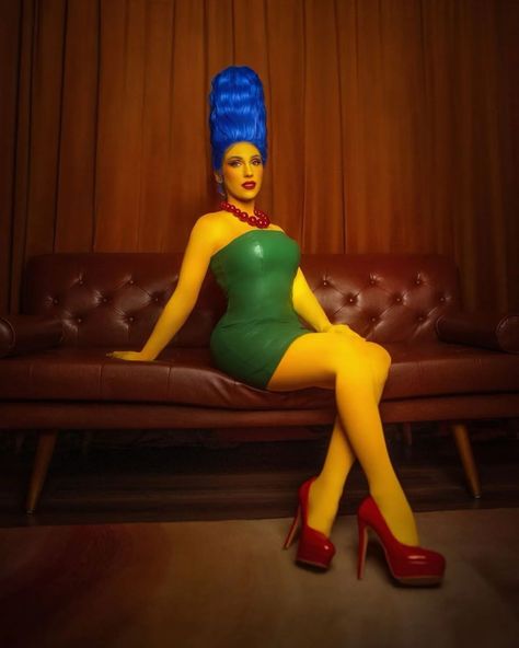 “I Thought 'Googling Yourself' Meant The Other Thing.” 🍩 @graciethecosplaylass as Marge Simpson Photographed by @cnhphotography Shot at @vibrancylab #MargeSimpson #Marge #TheSimpsons #Simpsons #HomerSimpsons #LisaSimpsons #BarrSimpsons #SimpsonsCosplay #CartoonCosplay #CosplayersOfInstsgram #CosplayersOfIG #Cosplayers #Cosplay #PinUp #BodyPaint #Facepaint #SFXMakeUp #Cartoon #DisneyPlus #Fox #EatMyShorts #BlueHair Halloween Costumes Marge Simpson Costume, The Simpson Halloween Costume, Marge Simpson Costumes Diy, Marge Simpson Costume, Marge Simpsons, Simpsons Costumes, Simpsons Halloween, Homer And Marge, Mr Burns