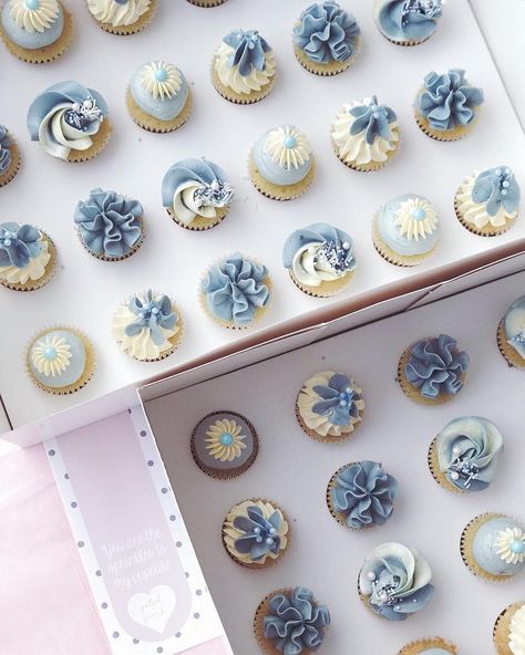 Stone blue? Wedgewood blue? What colour would you call this? #allyouneedisloveandcake Gateau Baby Shower Garcon, Peach Cakes, Wedgewood Blue, Fancy Cupcakes, Cupcakes For Boys, Blue Cupcakes, Pretty Cupcakes, Cupcake Cake Designs, Custom Cupcakes