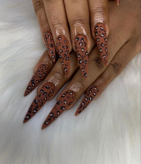 Tiger Nails Designs, Tiger Nails, Nail Practice, Finger Painting, Nails Designs, Hand Henna, Hand Tattoos, Henna, Nail Designs