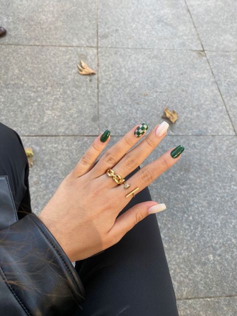 Square Manicure, Graffiti Nails, Checkered Nails, Green Acrylic Nails, Dark Green Nails, Green Nail Art, Hello Nails, Spring Nail Designs, Edgy Nails