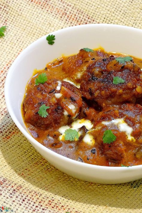 Fish Kofta Recipe, Fish Kofta, Fishball Recipe, Fried Balls, Fish Balls, Kofta Curry, Fish Fillets, Fish Ball, Steamed Rice