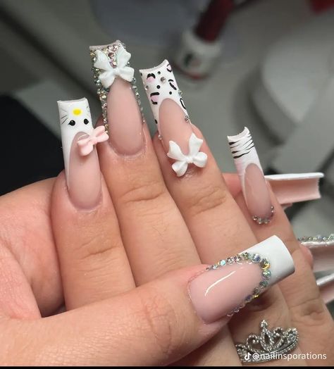 Y2k Nails Acrylic Hello Kitty Short, Y2k Hello Kitty Nails, Nail Inspo Medium Length, My Melody Nails, Jamaica Nails, Panda Nails, Nails Latina, Mexican Nails, Latina Nails