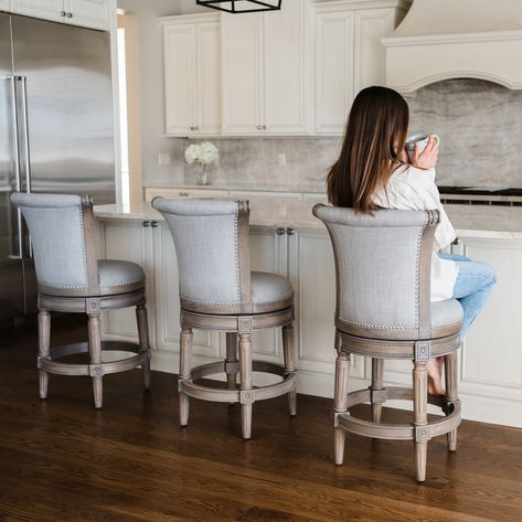 Our Pullman Counter Stools are built to last, making them the perfect new addition to your home. #MavenLane #PullmanStool #homefurnishings #interiordesign #homedecorideas #classicdecor #sleekdesign #classicdesign #craftsmanship #luxurious #timelessdesign #maxmiumcomfort #backlessseating #woodenseating #woodenchair #kilndried #patterndesign #woodcarved #sturdiness #counterheight #reclaimedoak #weatheredoak #whiteoak Bistro Dining Table, Kitchen Counter Stools, Swivel Counter Stools, Reclaimed Oak, Swivel Stool, Kitchen Stools, Kitchen Bar Stools, Bar Height, Swivel Bar Stools