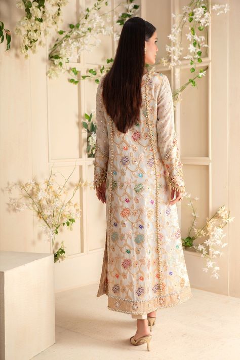 Damsa - S/M -  #Damsa Modern Dress Patterns, Stylish Sleeves, Pakistani Formal Dresses, Designer Outfit, Eid Outfit, Simple Kurta Designs, Crystals Beads, Cloth Design, Stylish Short Dresses