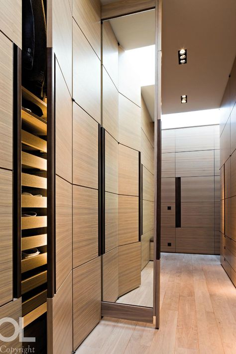 31 Best Fitted Wardrobes | Built in Wardrobe Ideas | Decoholic Barndoor Hardware, Dressing Room Mirror, Closet Mirror, Dressing Design, Dressing Room Closet, Sliding Mirror, Wardrobe Designs, Fitted Wardrobes, غرفة ملابس