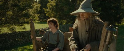 Lord Of The Rings Screenshots, Lotr Screencaps, Ian Mckellen Gandalf, Best Movies To Watch, Lord Of The Rings Trilogy, The Fellowship Of The Ring, Frodo Baggins, Peter Jackson, Ian Mckellen