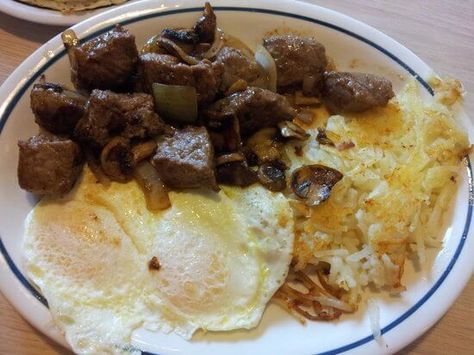 IHOP Steak Tips Recipe - Conscious Eating Ihop Sirloin Tips And Eggs Recipe, Steak Tips And Eggs Breakfast, Copycat Ihop Beef Tips, Ihop Sirloin Tips Recipe, Ihop Recipes, Ihop Steak Tips Recipe, Steak Tips Recipe, Ihop Food, Ihop Breakfast