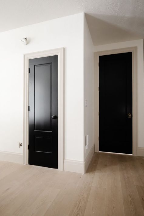 Contrast Trim With Black Doors, Contrasting Doors And Trim, Painting Wood Trim Before And After, Inside Door Colors, Colored Interior Doors, Dark Interior Doors, Barndo Ideas, Miami House, Dark Doors