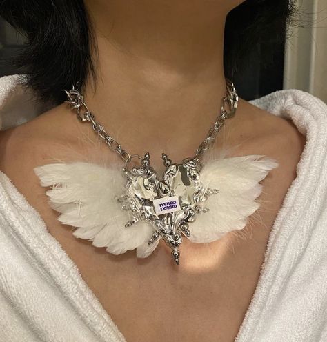 Love W, Funky Jewelry, Jewelry Lookbook, Jewelry Inspo, Piercing Jewelry, Angel Wings, Metal Jewelry, Statement Jewelry, Amazing Jewelry