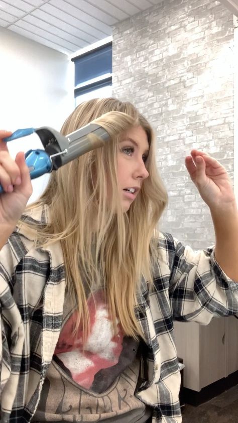 By Jess Lee, Hair Stylist on Instagram: “Want curtain bangs but don’t wanna commit to the cut? Keep watching for a how to on how to fake it!! *tools listed* •@babylissprousa 1…” Curtain Bangs Tiktok, Fake Curtain Bangs, Front Pieces, Keep Watching, Curtain Bangs, Hair Tips, Hair Hacks, Hair Straightener, Hair Stylist