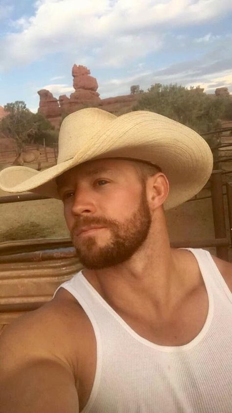 Selfie Ginger Guys, Cowboy Men, Gay Cowboy, Bearded Guys, Country Man, Dry River, Ginger Beard, Ginger Men, Super Human