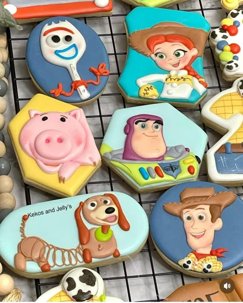 Easy Toy Story Cookies, Toy Story 2 Cookies, Toy Story 2 Cookies Decorated, Toy Story Decorated Cookies, Toy Story Sugar Cookies, Toy Story Sugar Cookies 2nd Birthday, Woody Cookie Decorated, Toy Story Cookies, Toy Story Theme