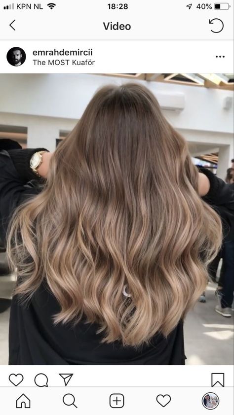 Balliage Hair, Beige Blonde Hair, Beige Hair, Brown Hair Inspo, Brunette Hair With Highlights, Balayage Hair Dark, Brunette Balayage Hair, Honey Blonde Hair, Brown Hair Balayage