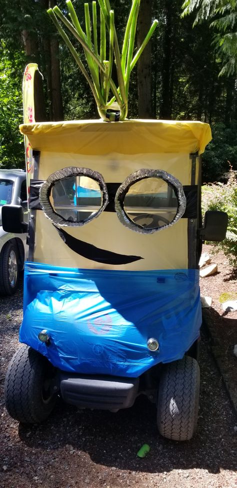 #minions #golfcartdecorations Nightmare Before Christmas Trunk, Christmas Trunk Or Treat Ideas, Trunk And Treat, Christmas Trunk Or Treat, Golf Cart Decorations, Halloween Car Decorations, Disney Golf, Homecoming Floats, Trunk Or Treat Ideas