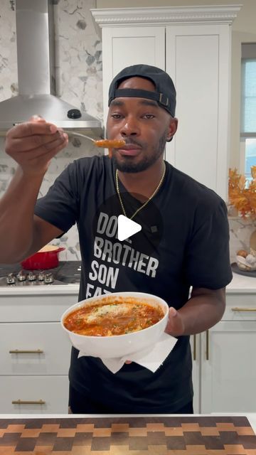 Daven Gates aka OneStopChop on Instagram: "Lasagna Soup might just be better than the baked version! What you think?! FULL RECIPE BELOW 

Ingredients:
- 1 lb ground beef
-1 lb ground Italian sausage 
- 1 onion, diced
- 3 cloves garlic, minced
- 6-8 cups beef broth
- 2 cups crushed tomato sauce
- 1 can (14.5 oz) diced tomatoes (optional)
- 3 Tbsp tomato paste 
- 1 tsp Italian seasoning
- 1 Tbsp all purpose seasoning (Natures Seasoning)
- 1/2 tsp salt to taste 
- 1/4 tsp black pepper to taste
- 12-15 lasagna noodles, broken into pieces
- 1 cup ricotta cheese
- 1 cup shredded mozzarella cheese
- 1/4 cup grated Parmesan cheese
- 2 cups fresh spinach, chopped (optional)
- Fresh basil, chopped (for garnish)

 Instructions:
1. Cook the Beef and Sausage: In a large pot or Dutch oven, cook the grou Daven Gates, Lasagna Soup Recipe, Lasagna Noodles, Ground Italian Sausage, All Purpose Seasoning, Lasagna Soup, Fresh Spinach, No Noodle Lasagna, Diced Tomatoes