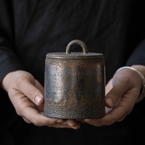 Wabi Sabi Ceramic Sealed Tea Jar Storage Container Wabi Sabi Ceramics, Stoneware Teapot, Coffee Container, Tea Container, Puer Tea, Tea Jar, Tea Storage, Jar Storage, Antique Pottery