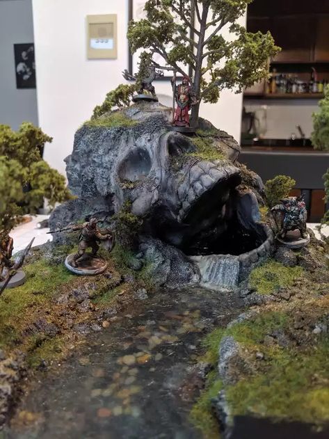 Finished skull river opening dnd terrain - Imgur Cheap Dnd Terrain, Terrain Building Dnd, Dungeons And Dragons Terrain Diy, Dnd Scenery Diy, Homemade Dnd Terrain, Dnd Terrain Ideas, Dnd Model Scenery, Dungeons And Dragons Terrain, D&d Terrain