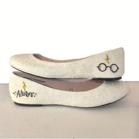 Women's Sparkly Ivory or White Glitter ballet Flats bride wedding shoes Harry Potter Maquillage Harry Potter, Ballet Flats Wedding Shoes, Country Shoes Boots, Bride Wedding Shoes, Bride Flats, Wedding Ballet Flats, Glume Harry Potter, Harry Potter Wedding Theme, Glitter Ballet Flats