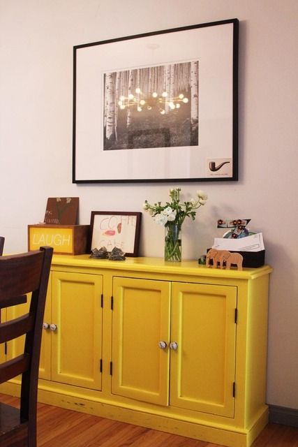 Yellow sideboard Yellow Cupboards, Dining Room Credenza, Painted Sideboard, Yellow Room, Of Wallpaper, Home Fashion, Dining Room Table, Furniture Making, Credenza