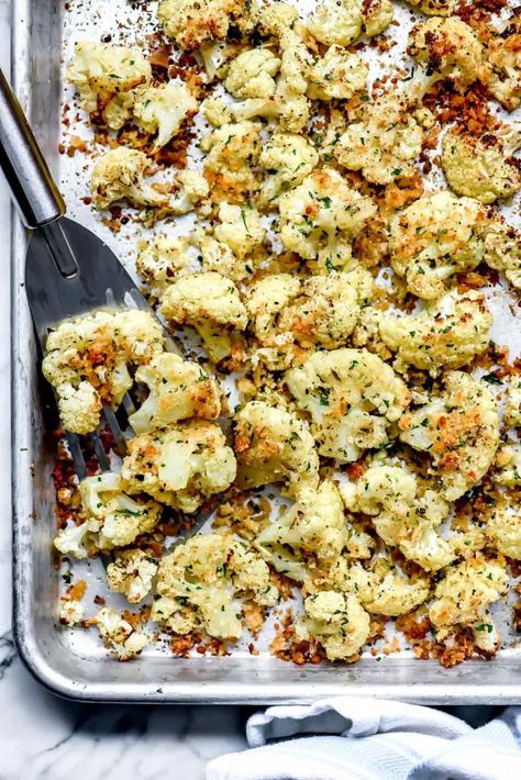 Cauliflower Side Dish, Parmesan Roasted Cauliflower, Parmesan Cauliflower, Roasted Cauliflower Recipes, Foodie Crush, Baked Cauliflower, Pan Recipes, Veggie Side Dishes, Sheet Pan Recipes