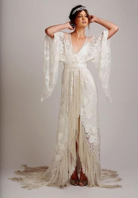 Fringe Wedding Dress, Wedding Dresses Vintage Bohemian, Boho Style Wedding Dress, Wedding Dresses Hippie, Unconventional Wedding Dress, Hippie Stil, Country Wedding Dresses, Blue Wedding Dresses, Bohemian Wedding Dress