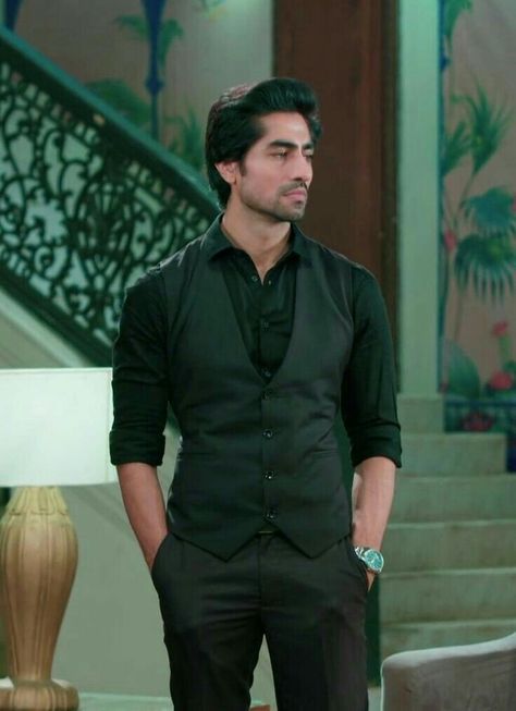 #HarshadChopda Abhimanyu Birla, Abhira Yrkkh, Harshad Chopra, Harshad Chopda, Besties Quotes, Indian Bridal Makeup, Ghibli Art, Jennifer Winget, Most Handsome Men