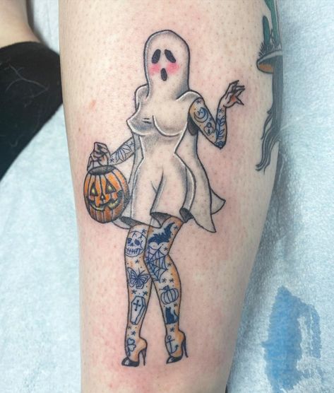 Spooky Pinup Tattoo, Ghost Tattoo Ideas, Pin Up Girl Tattoo, Ghost Pins, Irish Tattoos, Dinosaur Tattoos, Cute Tats, Ghost Tattoo, Witch Tattoo