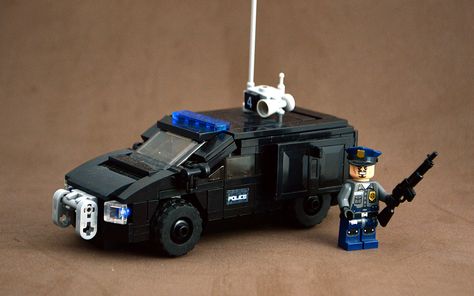 Police truck | by Guy Smiley :-) Lego Police Truck, Lego Ambulance, Lego Police Car, Lego Swat, Lego Ww2, Lego Machines, Lego Furniture, Lego Vehicles, Police Truck