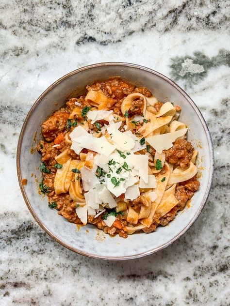 Pasta Bolognese Authentic Bolognese Sauce, Authentic Bolognese, Pasta Bolognese Recipe, Bolognese Sauce Authentic, Authentic Pasta, Bolognese Sauce Recipe, Tagliatelle Pasta, Ragu Recipe, Gelato Recipe