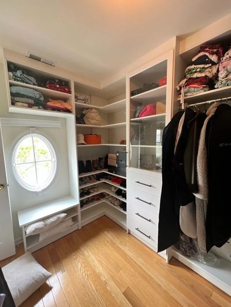 walk-in-closet-new-6 Small Walk In Closet With Window, Vanity Inside Walk In Closet, New Closet Ideas, Walk In Closet Size Luxe, Woman’s Walk In Closet, Walk In Closet Island Glass Top, Brown Walk In Closet, Imvu Accessories, Luxury Walk In Closet Women Door