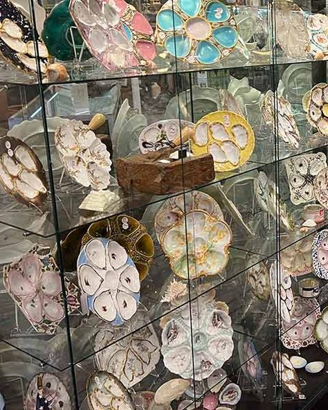 Oyster Plates Wall Display, Hanging Oyster Plates, Oyster Plates Display, Oyster Plate Wall Display, Oyster Plate Wall, Vintage Oyster Plates, Oyster Plates On Wall, Friends Entrance, Plate Wall Display