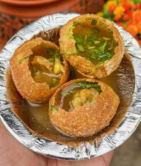 Pani Puri Aesthetic, Indian Fast Food, Food Photography Composition, Food Set Up, Pani Puri, Breakfast Recipes Indian, Food Babe, Desi Food, Yummy Comfort Food