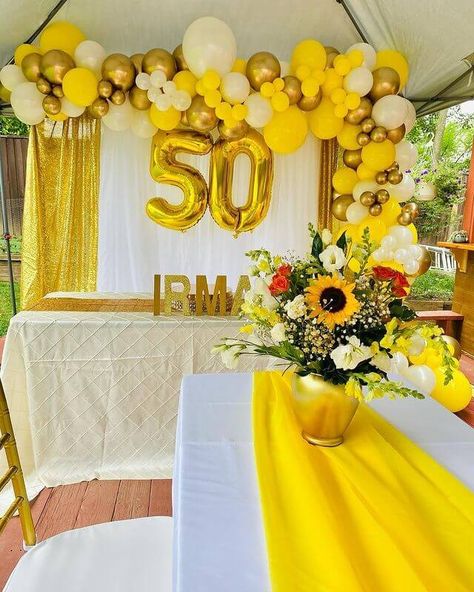 Yellow White Party Decorations, Yellow Party Ideas Decor, Yellow Gold Birthday Theme, White And Yellow Birthday Decorations, Yellow And White Decorations Party, Yellow And White Themed Birthday Party, Yellow And White Birthday Theme, Yellow 50th Birthday Party, Yellow And Gold Balloon Garland