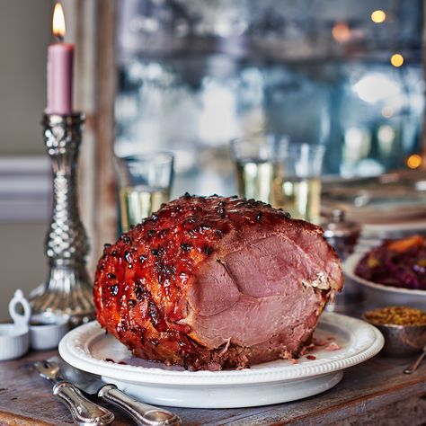 Sloe gin hamghkuk Best Christmas Ham, Christmas Gammon Recipes, Baked Gammon, Ham Delights, Best Ham Recipe, Slow Cooker Gammon, Slow Cooker Ham Recipes, Gammon Recipes, Christmas Ham Recipes